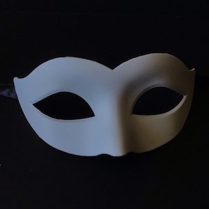 DIY unpainted white masquerade ball masks for kids and petite face women