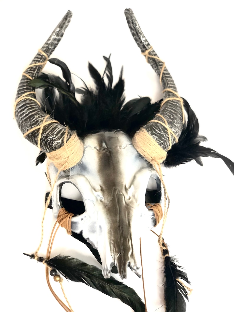 Wicker man Skull headdress Gaelic festival samhain pagan ritual horn skull feather headpiece Druid viking headwear Ram Horn Deer Antler White/Black Mix
