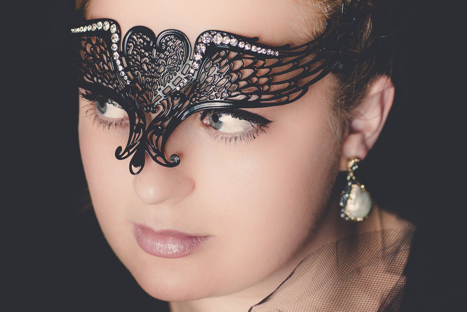 Black Masquerade Mask Simple Half face Mask over Glasses Etsy