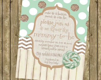 Puede incluir: Una invitación a una fiesta de bienvenida al bebé con un fondo de lunares verde y dorado. La invitación dice "cute as a button sweet as can be. please join us as we shower the mommy-to-be Saturday November 1st, 2015 at noon melissa's home 12345 S 400 W brunch will be served RSVP: melissa 8015659965 registered at buy buy baby"