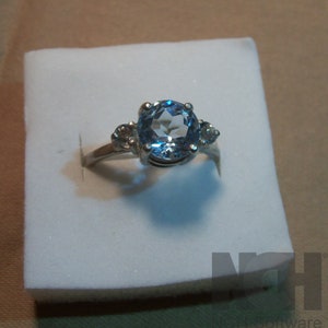Sky Blue Topaz Sterling Silver ring - size 7 - with 8 mm Round with two 3 mm Aquamarine - Beautiful   (RF24)