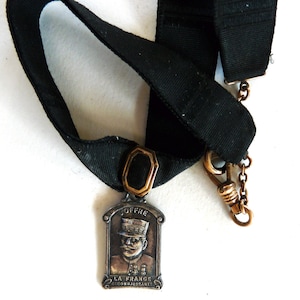 Joffree WWI French medal watch fob patriotic Victorian gold filled ribbon antique military