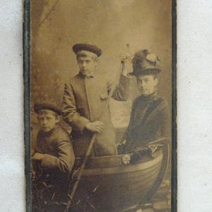 Antique Carte de Visite CDV Women boys in boat water lily family hat Østergade Denmark