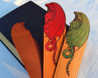 Dragon Bookmark in British leather, red dragon or green dragon, custom personalised handmade gift, 3rd anniversary, gift, GOT, LOTR