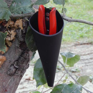 Secateurs holster, clip-on hand tools case, British Leather, personalised, pruners, shears, scissors, trowels, pliers