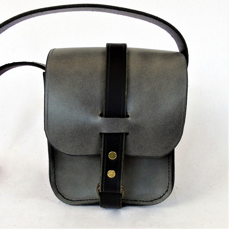 single strap leather shoulder bag