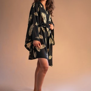 Black Knee Length Sarmora Kimono