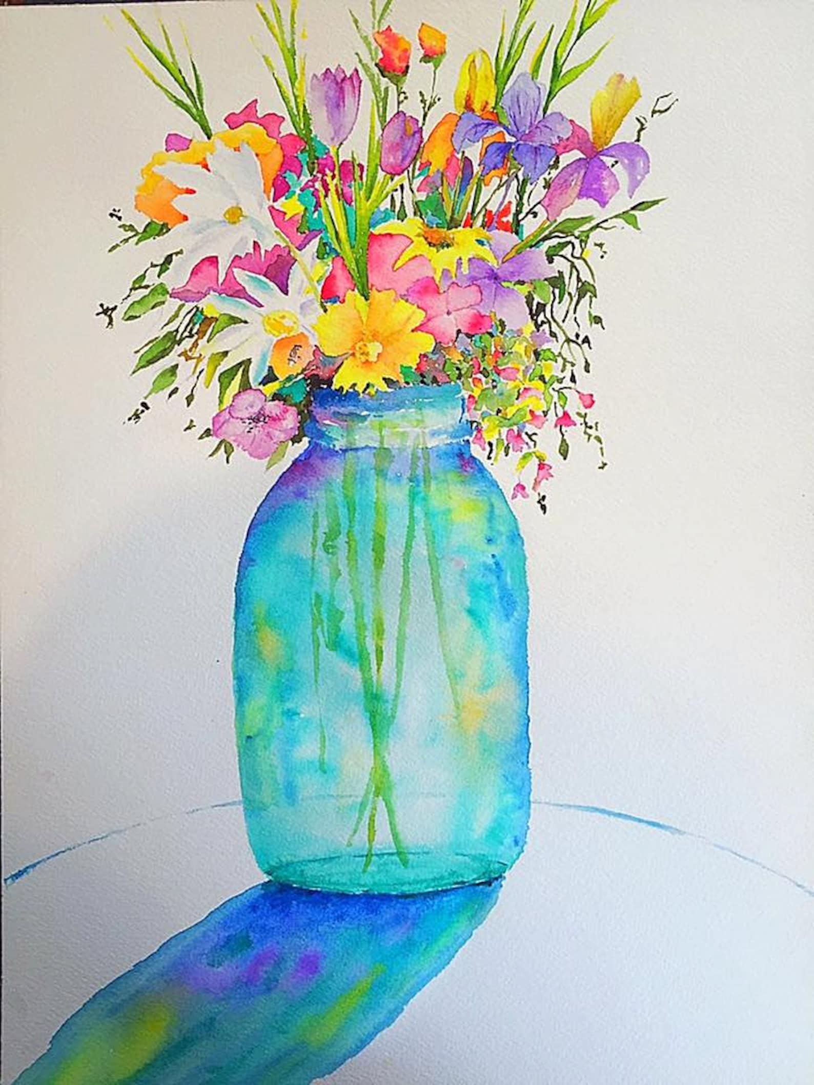 Вазы нарисовать картинки. Ваза с цветами. Ваза с цветами цветными карандашами. Натюрморт с цветами гуашью. Рисование ваза с цветами.