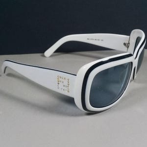 Ferre 643 C774 White and Black w/Crystals Logos Designer Sunglasses