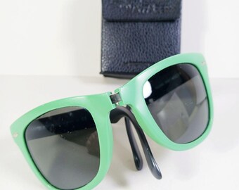 Gafas de sol plegables Ray Ban RB 4105 Wayfarer verde/gris con estuche