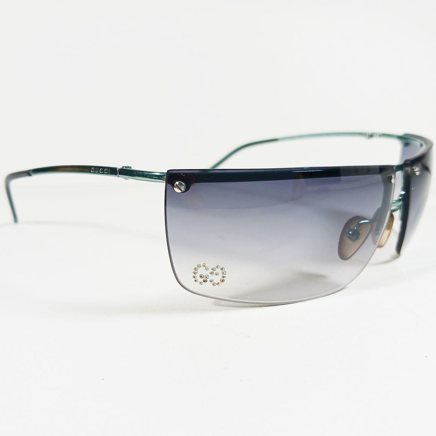 Gucci Mint Green Oversized GG Logo Sunglasses Gucci Mint Green Cat Eye Sunglasses GG0808S – Votre Luxe main image 4