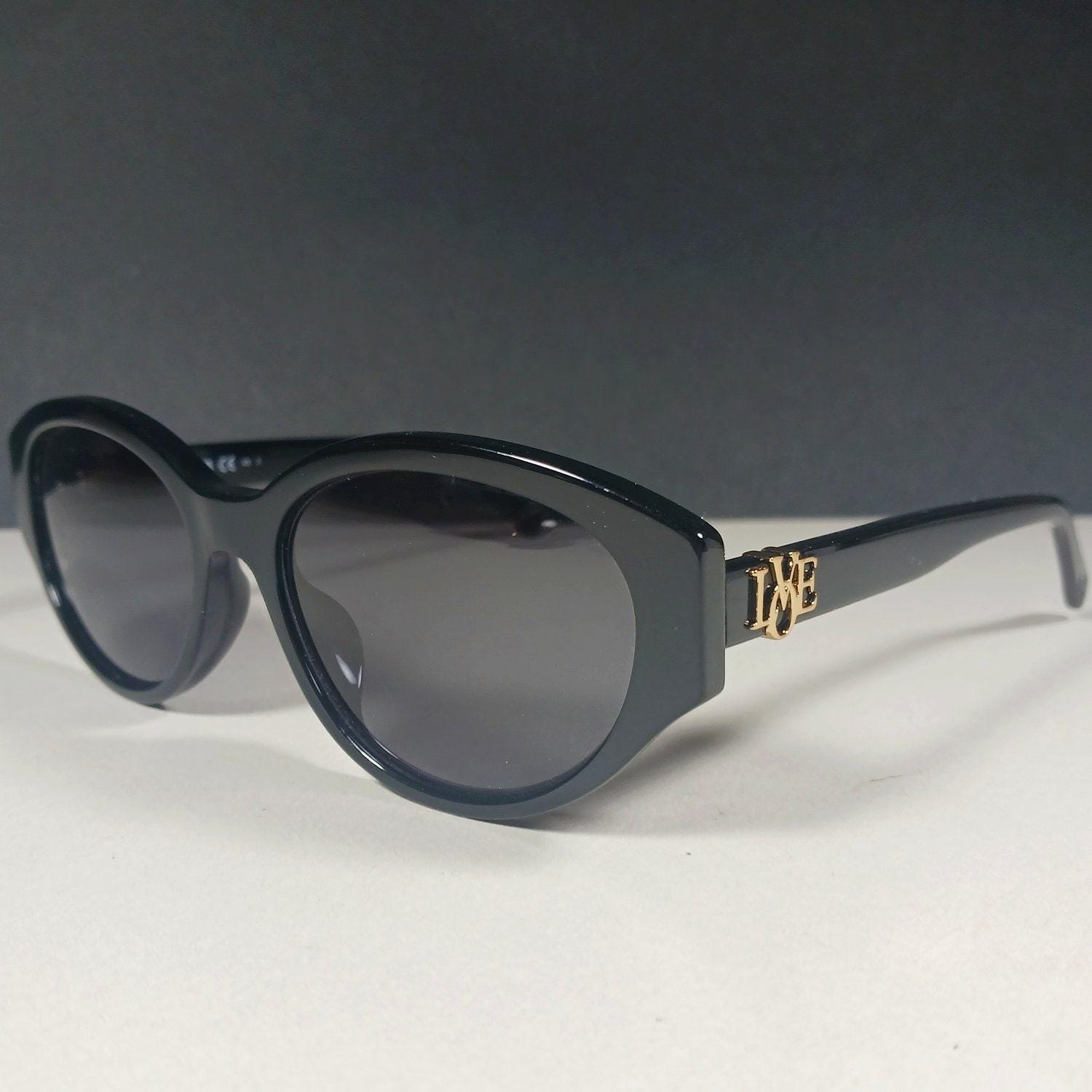 Moschino Black Sunglasses with Pearl & Crystal Sides Moschino 3544 S 95 31, Vintage 90s Unique Black Rectangle  main image 4
