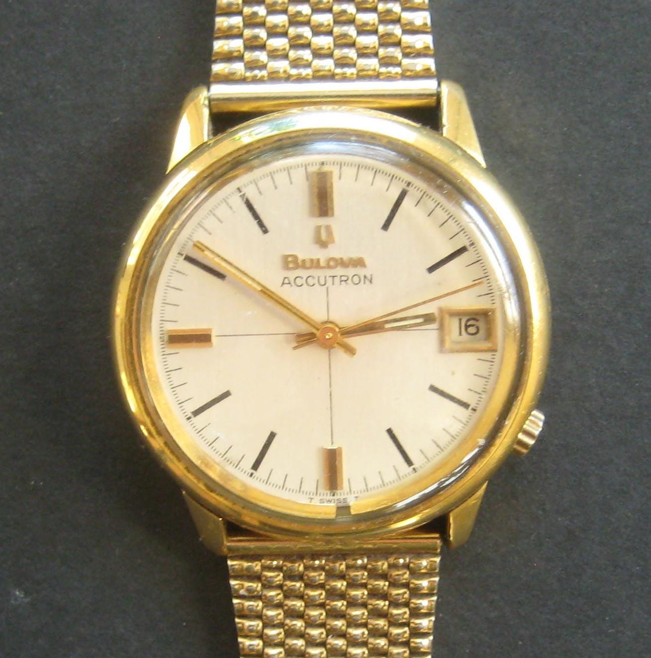 Montre Vintage Bulova Accutron Diapason - Argenté, Années 1960 - Boîtier Acier Inoxydable - Occasion