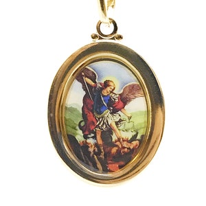Archangel St Michael Necklace, Gold St Michael Medal, San Miguel Arcangel Jewelry, Catholic Gift, Religious Medal, The Archangel Michael