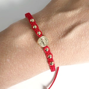 Red String St Benedict Bracelet, San Benito Medal bracelet, Protection Bracelet, St Benedict Red String Bracelet, Medalla San Benito