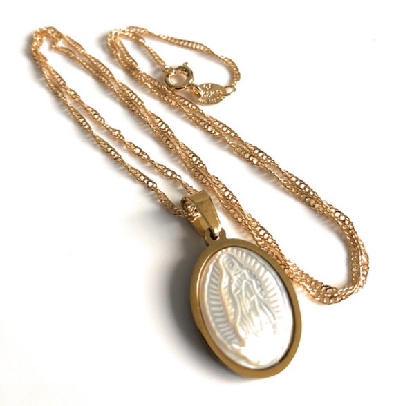 mothers medal of honor necklace