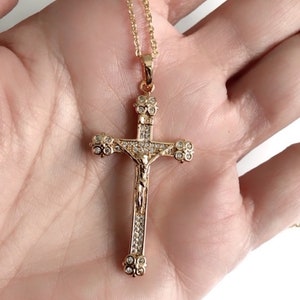 Crucifix Pendant Gold