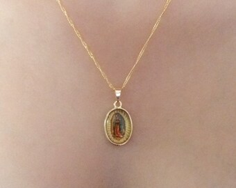 Glow In The Dark Virgin Mary Necklace - Adjustable Resin Pendant, Religious Jewelry For Women, Perfect Godmother Gift