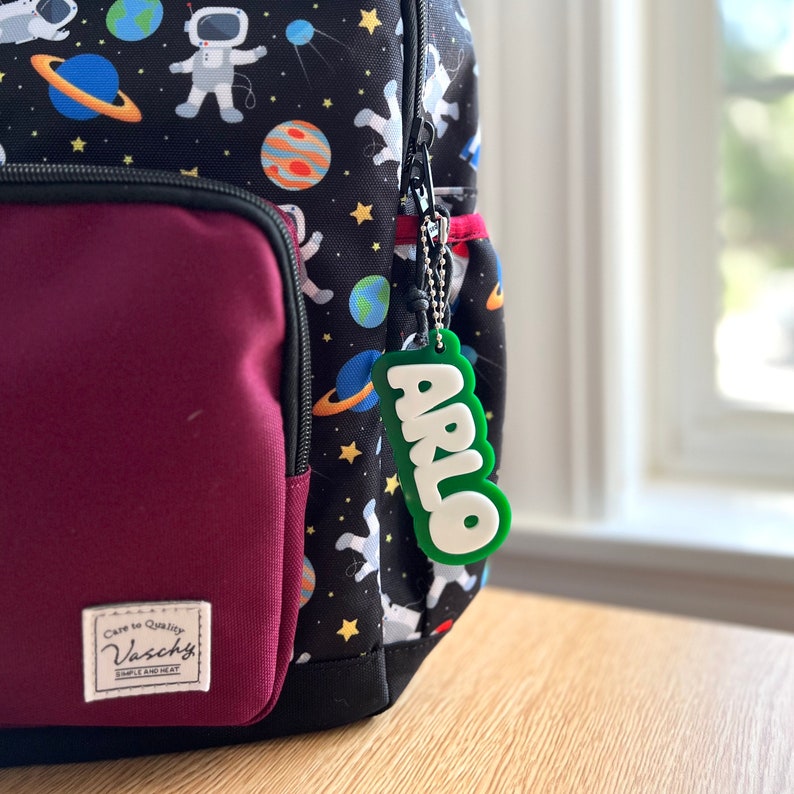 Porte-clés prénom personnalisé Étiquette de sac à dos Porte-nom d'école Étiquette pour sac en acrylique Retour à l'école Cadeau pour professeur Premier jour d'école image 9