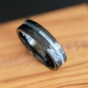 6mm/4mm Hammered Ring Mens Wedding Bands Mother of Pearl Ring, Black Ring Hammered Wedding Band Womens Ring Tungsten Mens Ring Couples Rings