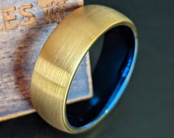 Anillo de boda de oro de 14 quilates para hombre, anillo azul de 8 mm, anillo de tungsteno de banda de boda para hombre de oro amarillo, anillo de boda de tungsteno azul y dorado para hombre