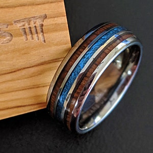 Meteorite Ring Mens Wedding Band Hawaiian Koa Wood Ring, Blue Meteorite & Wood Wedding Band Mens Ring, Unique Mens Ring Blue Tungsten Rings