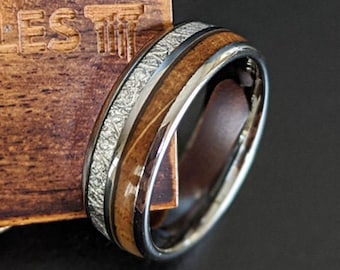 Meteorite Ring Mens Wedding Band Whiskey Barrel Ring - 8mm Meteorite Wedding Band Mens Ring Bourbon Wood Ring Men Tungsten Ring Wooden Ring