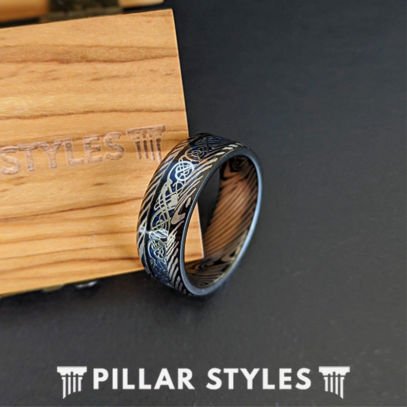 Vikingring Herrvigselring Drakring, 8 mm Damaskus Keltisk Knutring Svart Volframring Keltisk Vigselring Herrring Kolfiberring bild 1