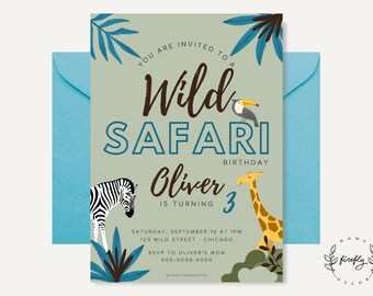 Può includere: Un invito verde e blu con tema giungla. Il testo recita "You are invited to a Wild Safari Birthday Oliver is turning 3". La carta presenta una zebra, una giraffa e un tucano.