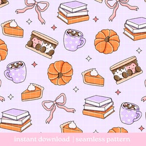 Puede incluir: Un patrón continuo sobre un fondo de cuadrícula morado claro que presenta ilustraciones repetidas de calabazas naranjas, pilas de libros, porciones de tarta de calabaza con nata, tazas de chocolate caliente con nubes y lazos rosas.