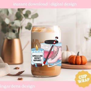 Gerüche wie Hockeyschläger Romanze PNG SVG, Bücherwurm Png svg, digitaler Download Kunst für T-shirt, Aufkleber, Becher und mehr Bild 6