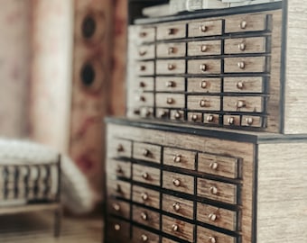 Miniature Dollhouse Vintage Style Cabinet 1:12 Scale Miniatures