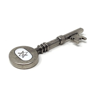 Llave del búnker de Hombres de Letras de Supernatural: ¡hecha con metal!