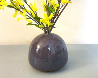 MCM Minimalist Stoneware Ceramic Vase in Purple Speckled Twilight Laslo for Mikasa Art Pottery Vintage 1970s Home Decor