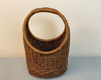 Petit panier en osier avec poignée 10 1/2 pouces marron noisette vintage des années 1970, décoration bohème