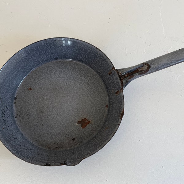 Gray Enamel Tin Metal Frying Pan Skillet Small Vintage 1930s Rustic Farmhouse Kitchen Wares