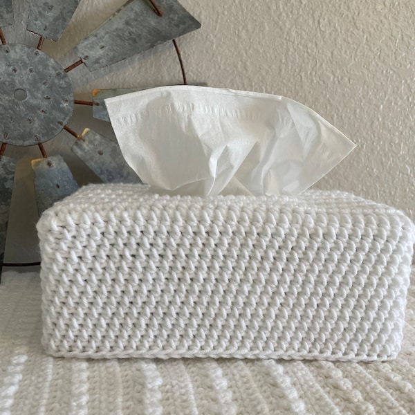 Farmhouse Crocheted Tissue Box Cover