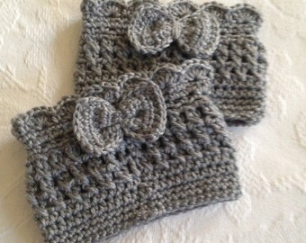 Crochet Boot Cuffs with Bows, Scalloped Boot Toppers