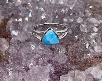 Triangle Larimar ring in Sterling silver with Rhodium