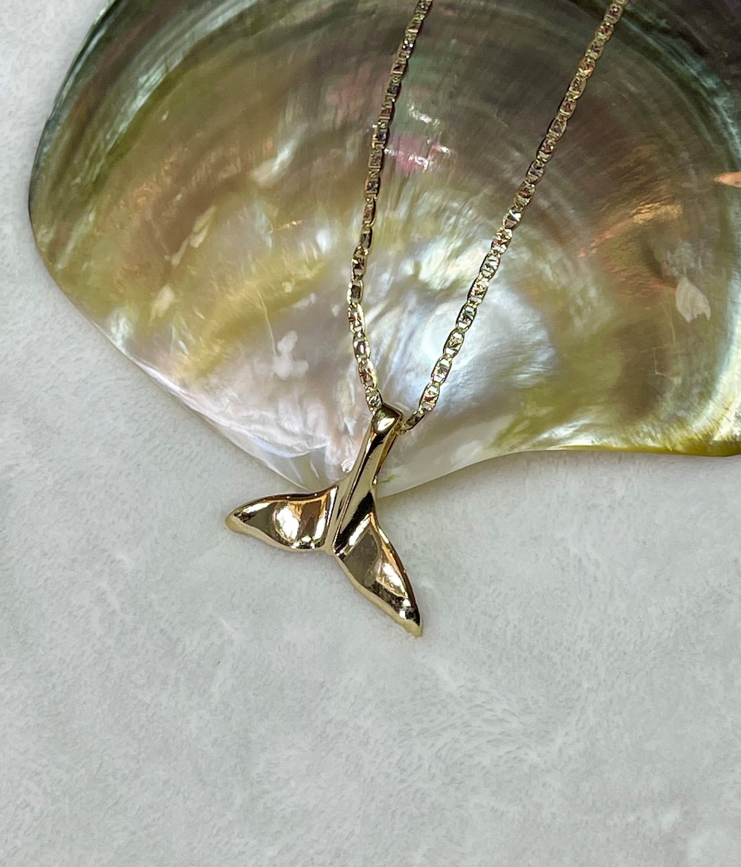 14k Gold Whale Tail Pendant Necklace Hawaii UK