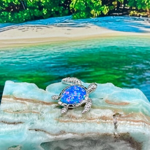 Hawaiian Opal Turtle Pendant necklace