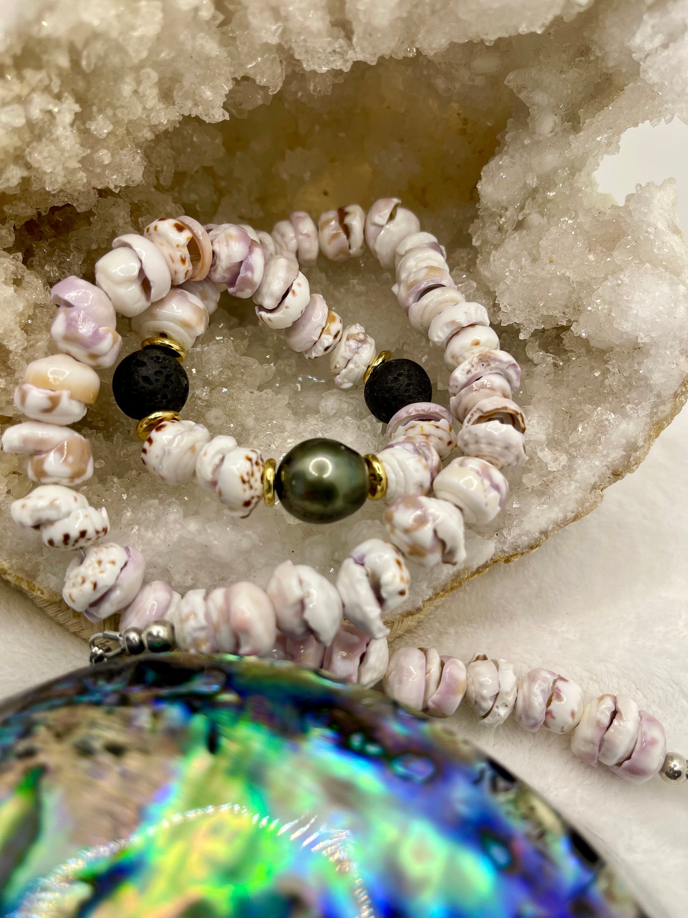 Large Puka Shell Authentic Hawaiian Style With Genuine Tahitian Black ...