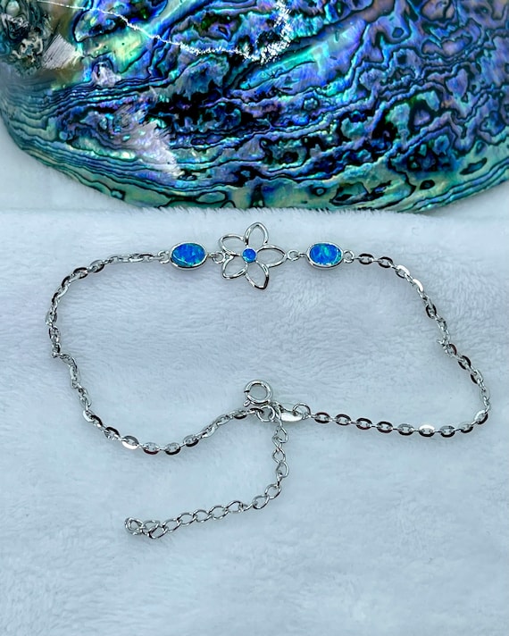 Sterling Silver Alamea Hawaii Blue Opal Pineapple Pendant Sterling Silver Alamea Hawaii Blue Opal Pineapple Pendant