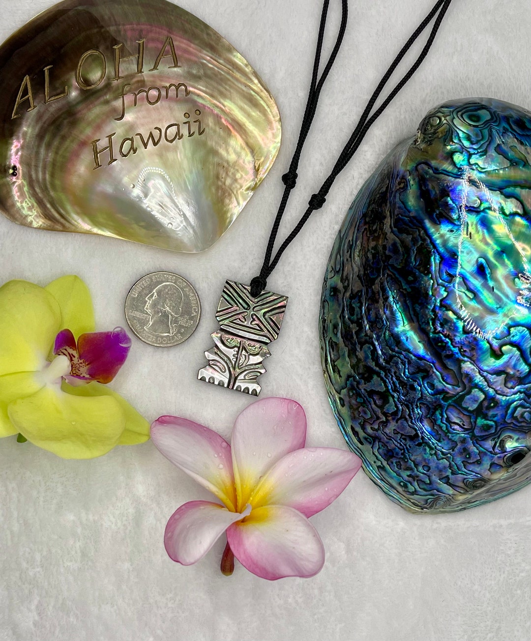 Borá Borá Tiki Necklace Carved From Black Tahitian Pearl Shell - Etsy