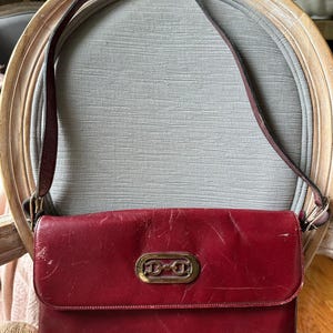 Vintage Etienne Aigner Purse Shoulder Bag handbag red Oxblood Leather Handmade Logo Classic 11x7x5” retro