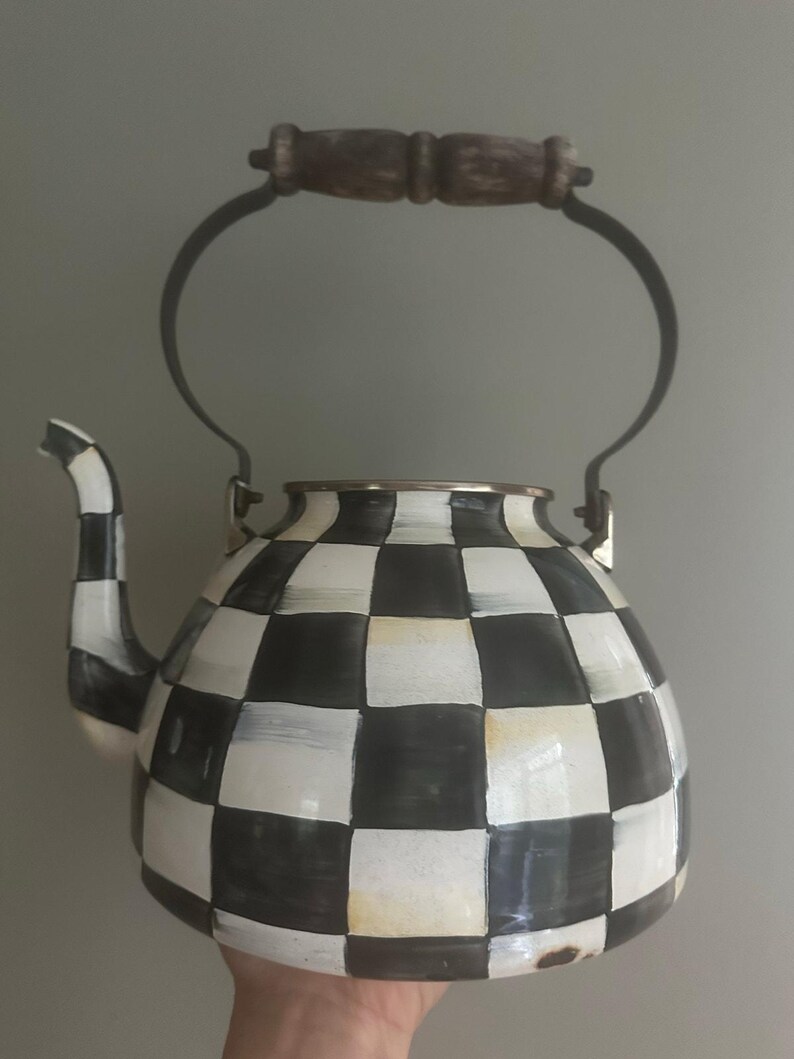 MacKenzie-Childs teapot Black & White Check MISSING Lid project decor damaged wooden handle large zdjęcie 9