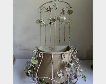 Vintage Ornate tole floral Metal Wall Plant Basket Cottage French Country pocket planter holder shabby chic 21x9x7” cream pink garden decor