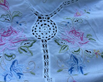 Vintage Hand Embroidered Tablecloth White floral pink blue beautiful cut out 76x62” scalloped spring summer farm cottage French country