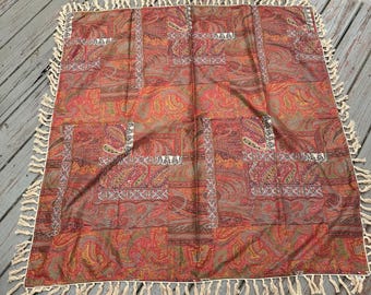 Pottery Barn PaisleyTablecloth Fringe Cotton/Linen 50” brown beige rust tradition square fall dining fall
