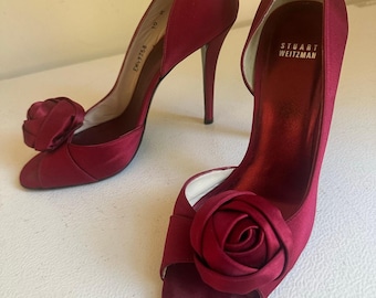 Stuart Weitzman Pomposo stiletto pumps Satin berry red rose pip tie 10 formal high heels holiday party pip toe